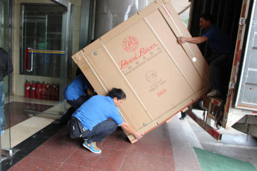 武山钢琴贵重工艺品无忧运
